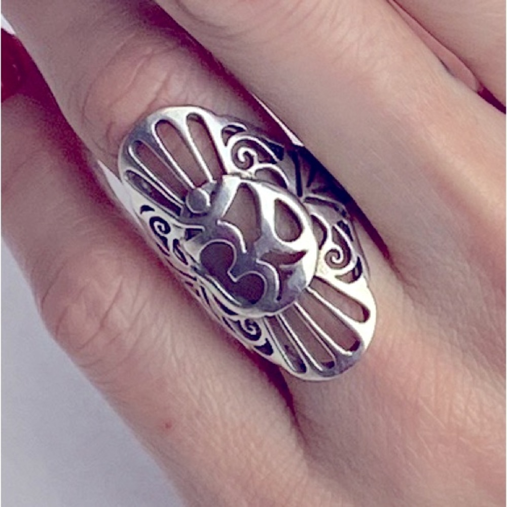 Om Ohm Symbol Ring in 925 sterling silver very thick well made Yoga friendly